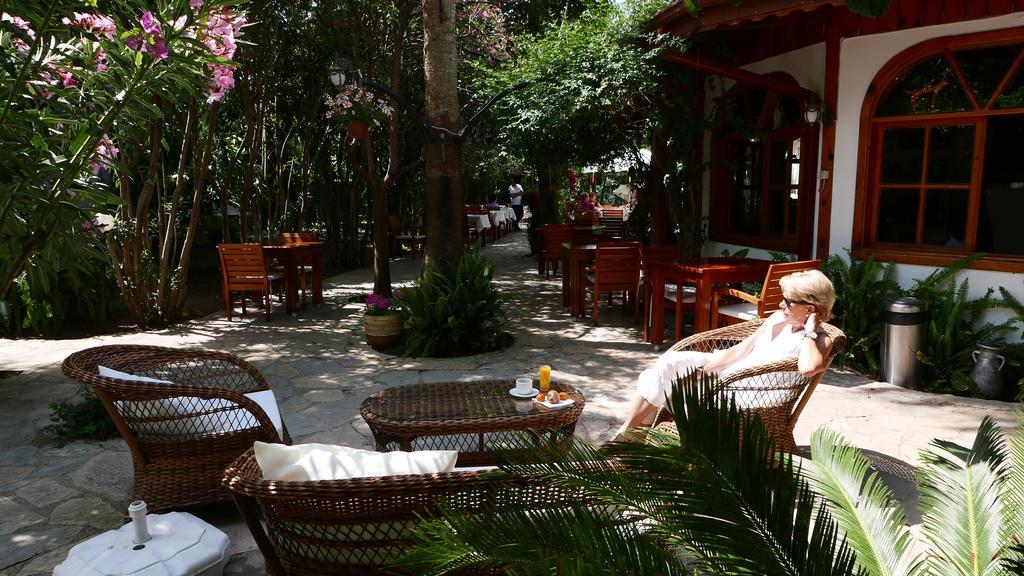 Aida Hotel Cirali Bagian luar foto