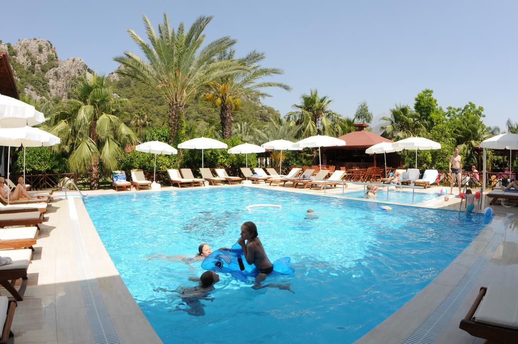 Aida Hotel Cirali Bagian luar foto