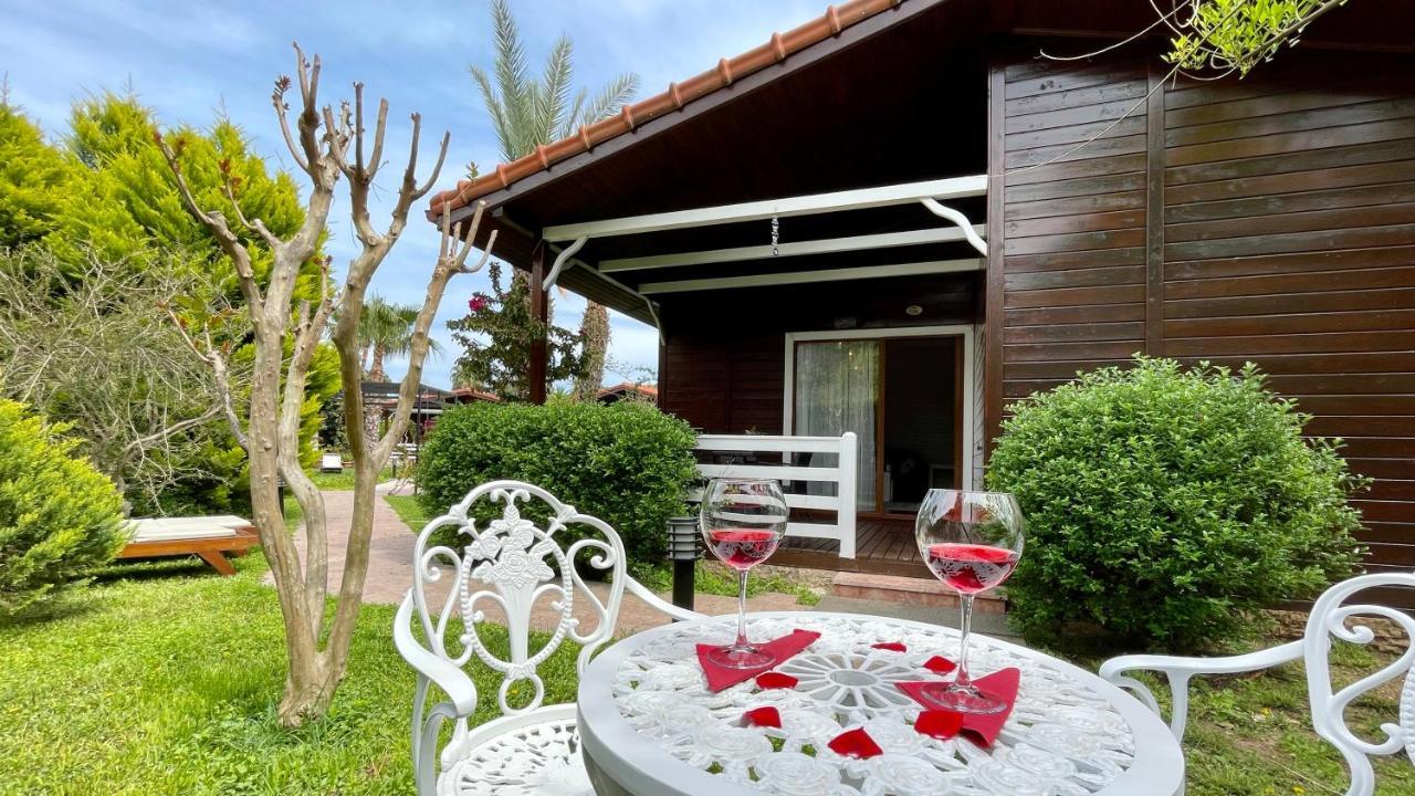 Aida Hotel Cirali Bagian luar foto