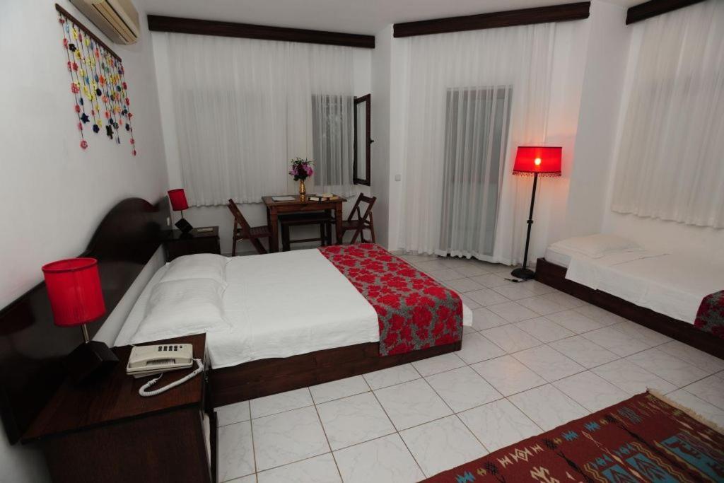 Aida Hotel Cirali Ruang foto