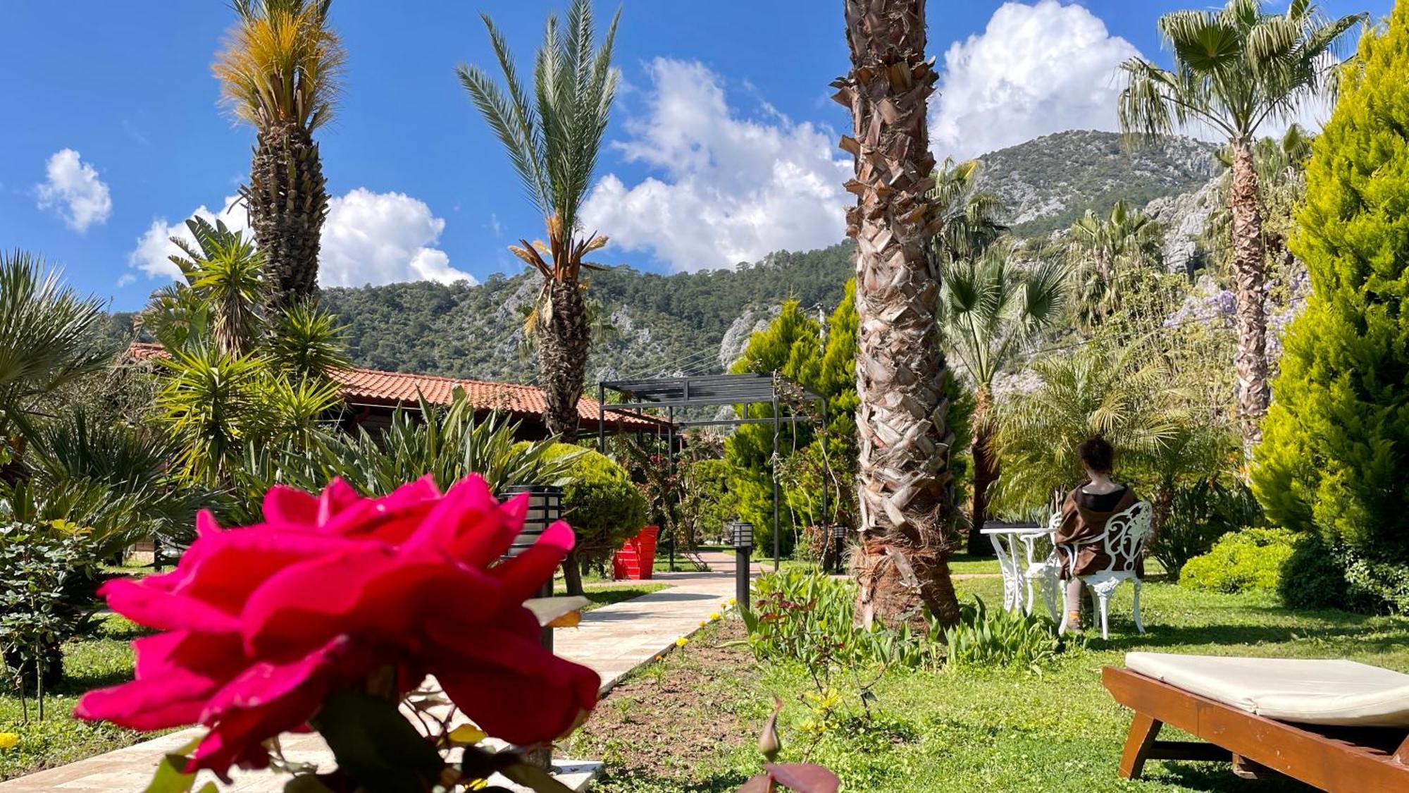 Aida Hotel Cirali Bagian luar foto